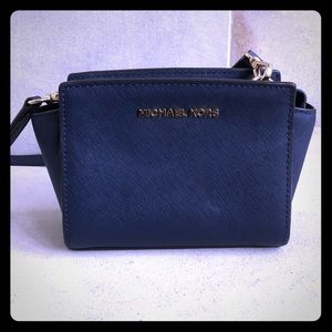 Michael Kors crossbody bag